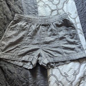 Women’s Medium Old Navy Grey and White Stripped Shorts
